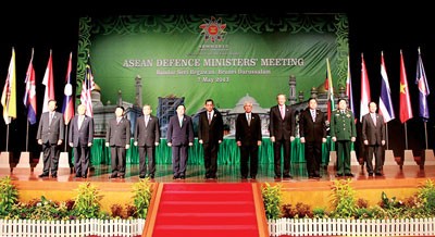 Việt Nam tham dự Hội nghị Bộ trưởng Quốc phòng ASEAN lần thứ 7  - ảnh 1